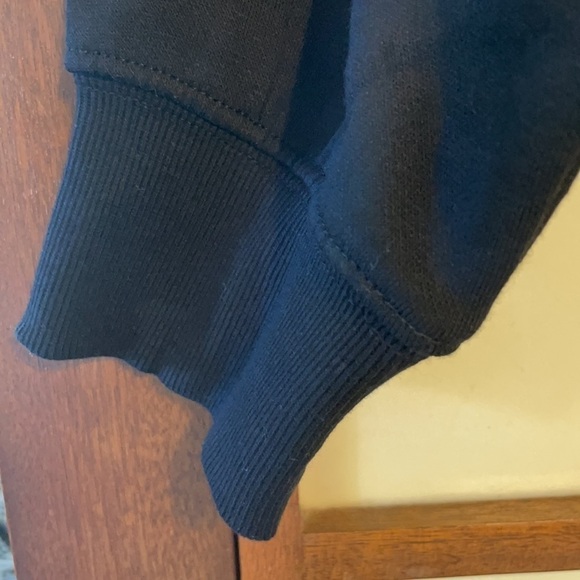 DIVIDED / cropped sweatshirt / size L NWOT - Picture 3 of 3